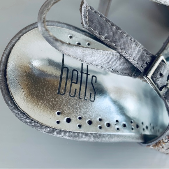 Betts Casino Silver Gold Sequin Peep Toe Slingback - Picture 4 of 16